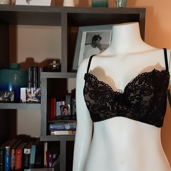 NWT Frederick's bra - Picture 9 of 10